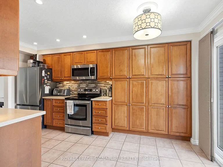 36 Moorefield Dr — Photo 10