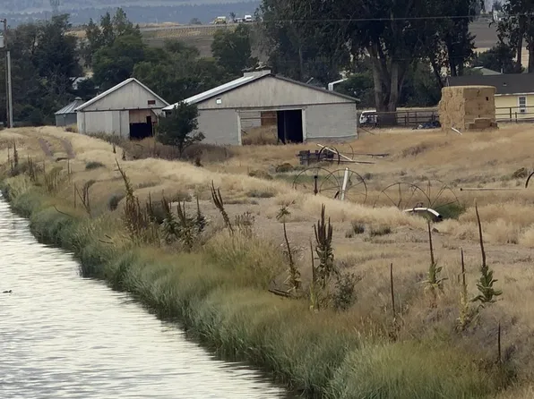 0 SW Bear Dr, Madras, OR 97741