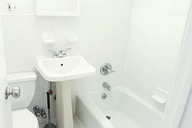 Rented by Urban Real Estate Inc