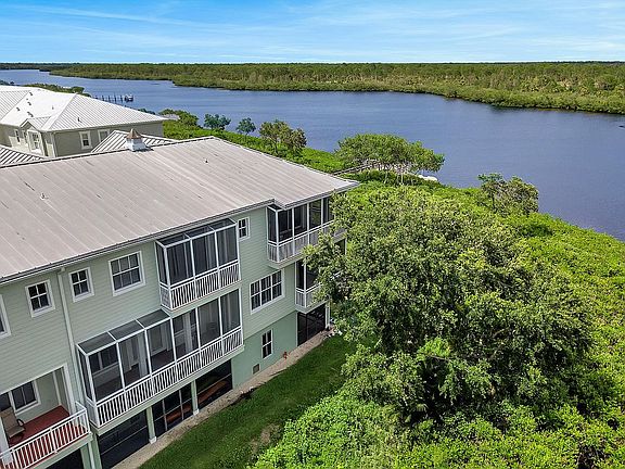 5th image of 10360 Coral Landings Ln #65-33946