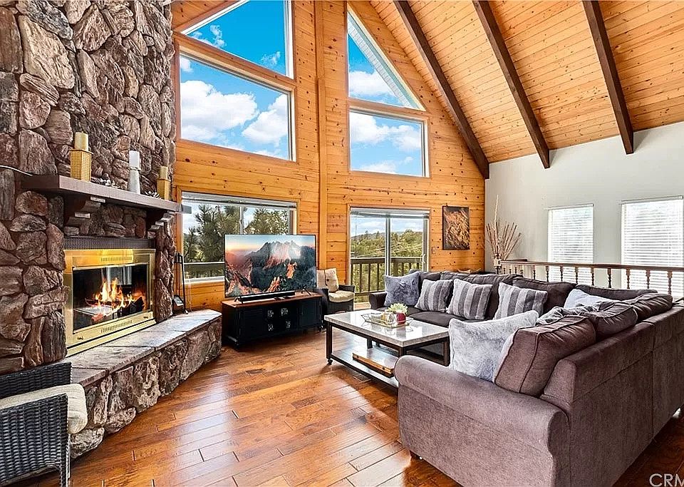 1st image of 28132 Arbon Ln