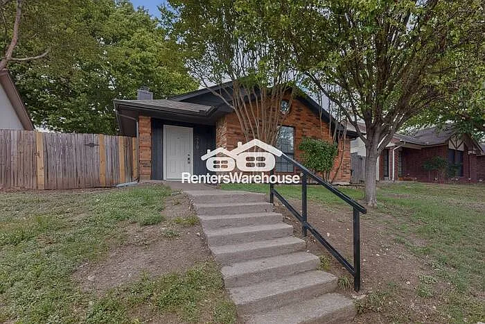 4779 Wineberry Dr — Photo 3