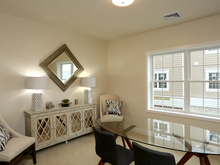 Woodmont Commons Apartments — Photo 14