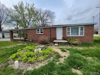 4012 State Route 16, Litchfield, IL, 62056
