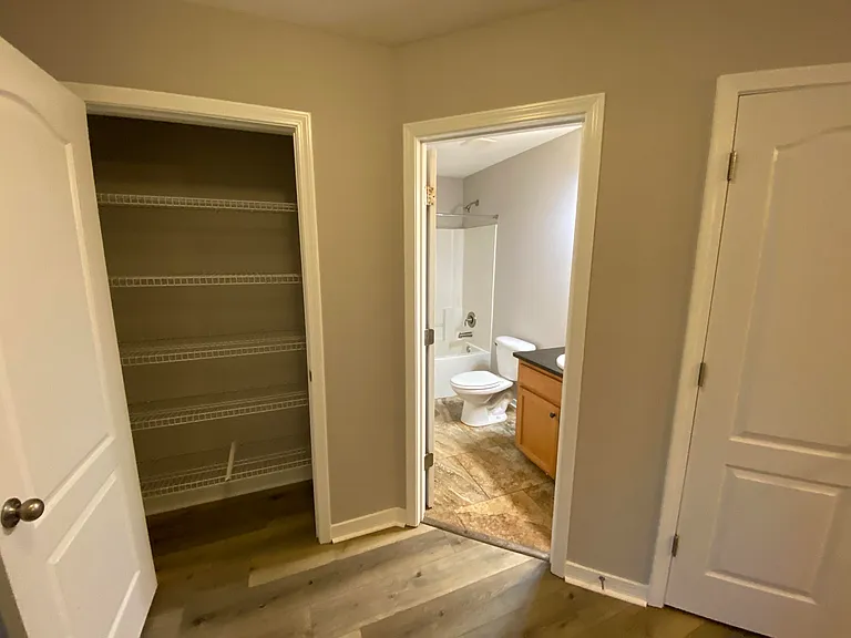 1810 Twin Pine Blvd — Photo 41