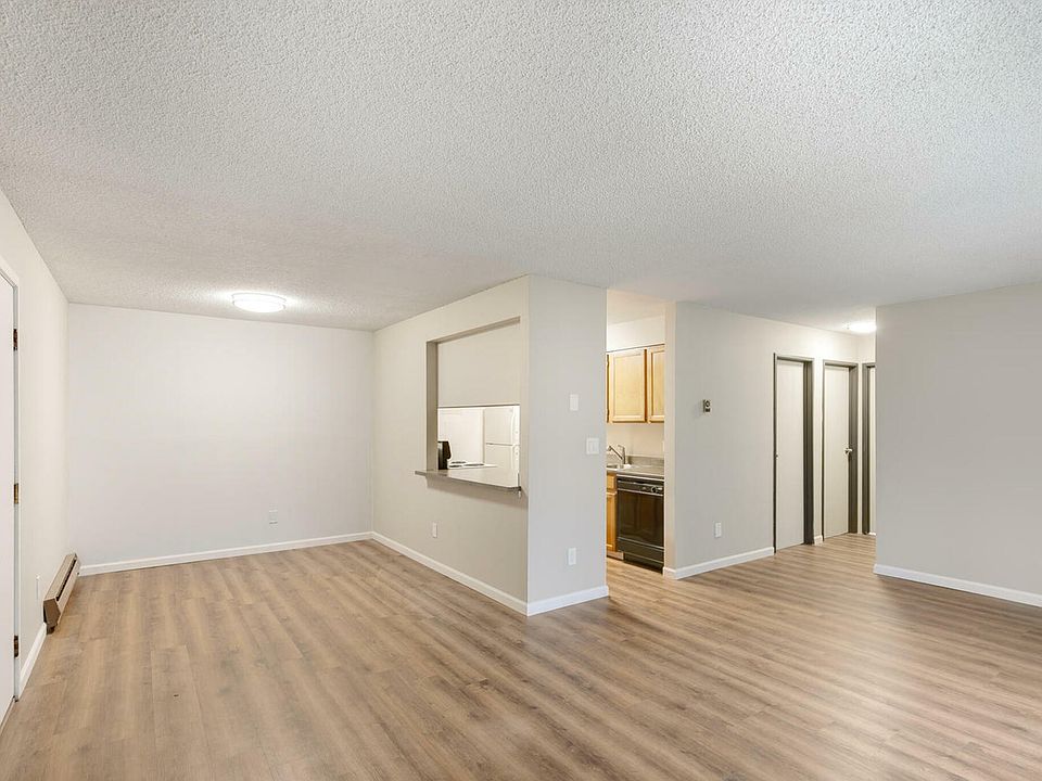 Step into this inviting open-plan space, perfect for contemporary living. Step into this inviting open-plan space, perfect for contemporary living.