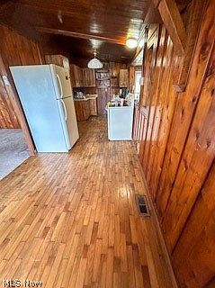 5th image of 47366 Tomahawk Dr