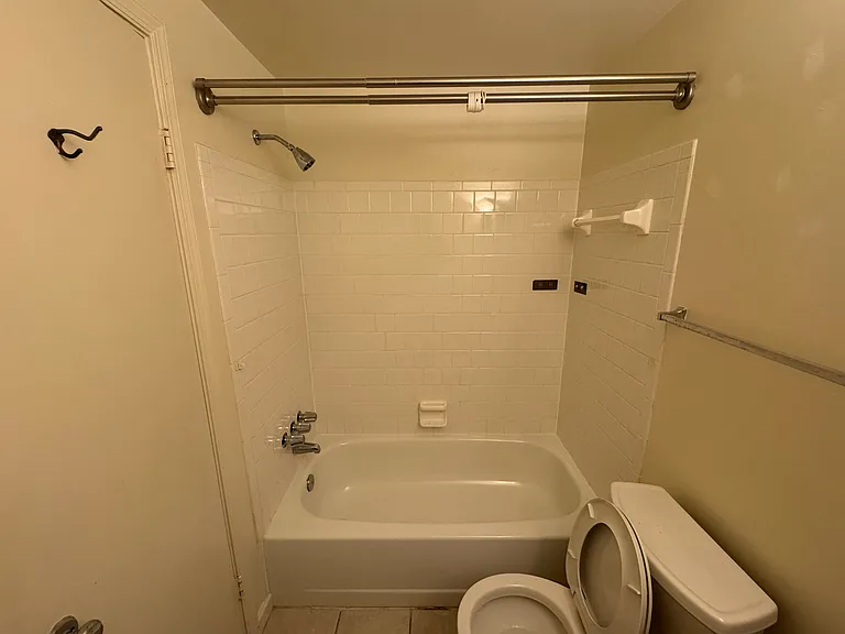 4351 Pembrook Village Dr #41 — Photo 17