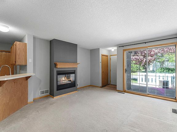 2nd image of 4026 Wilshire Cir #76