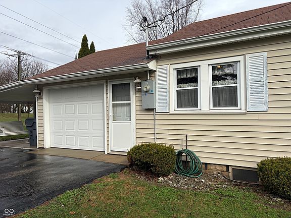 3rd image of 205 Maple St