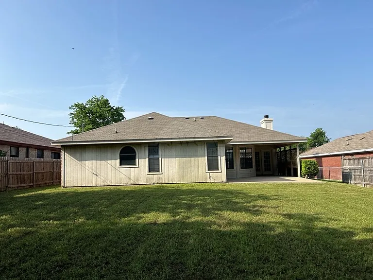 1001 Clairidge Ave — Photo 19