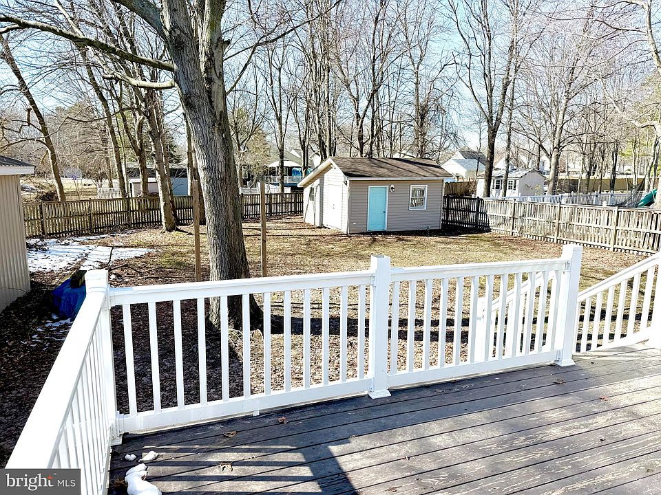 2nd image of 723 Cloverfields Dr