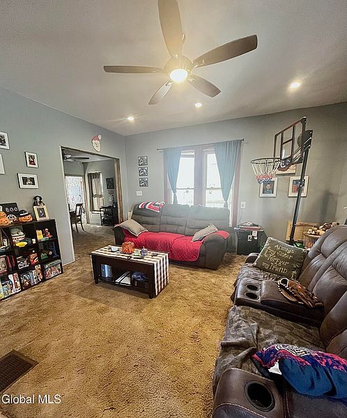 3rd image of 204-206 Wells Street