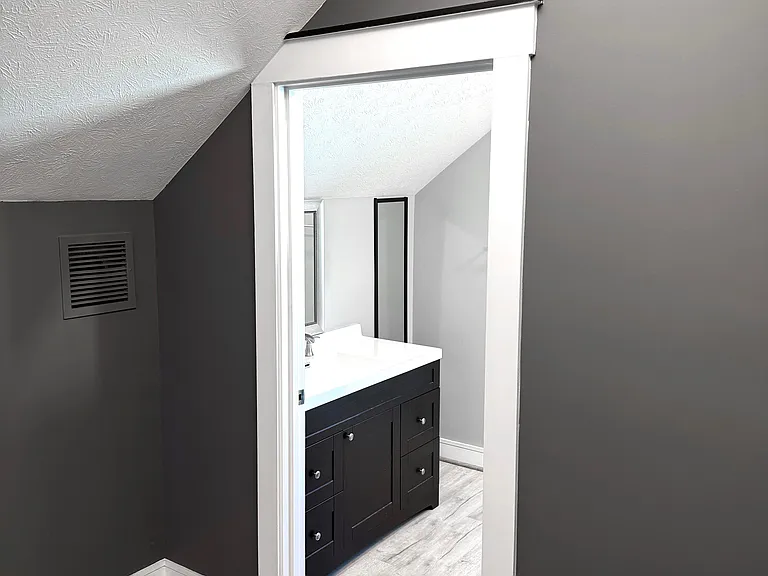 8202 Covington Ave — Photo 13