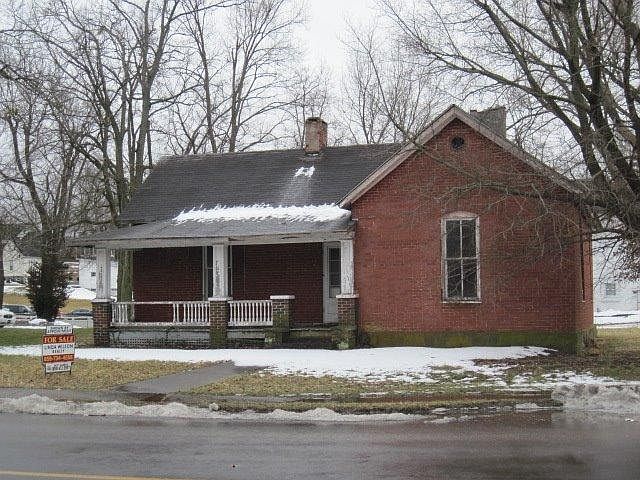 2nd image of 130 Mooreland Ave