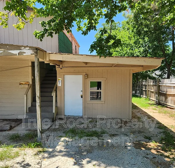 821 N Highland St #C — Photo 1