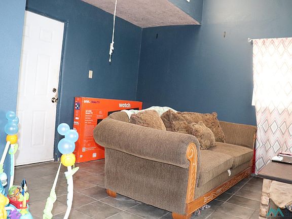 3rd image of 417 N Maple St #T