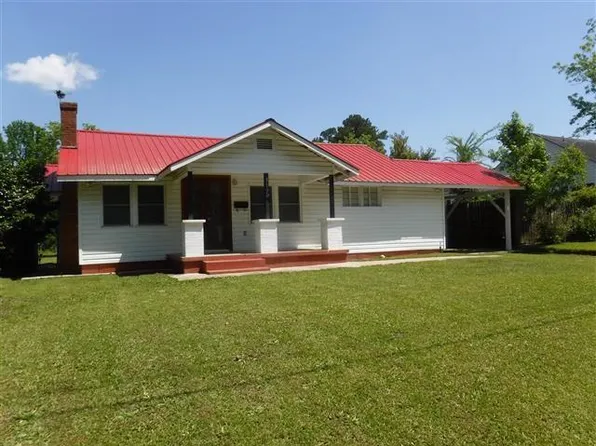 312 W Williamson St, Whiteville, NC 28472