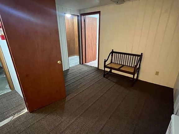 2nd image of 1024 S Washington St APT 2