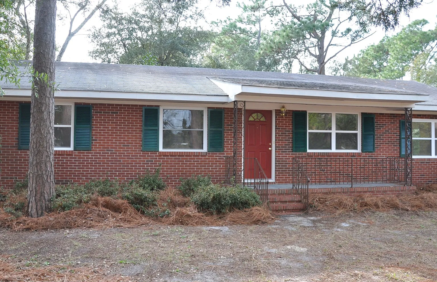 Great Brick Ranch Home Close To Mayfaire, Wrightsville Beach and Downtown! — Photo 1