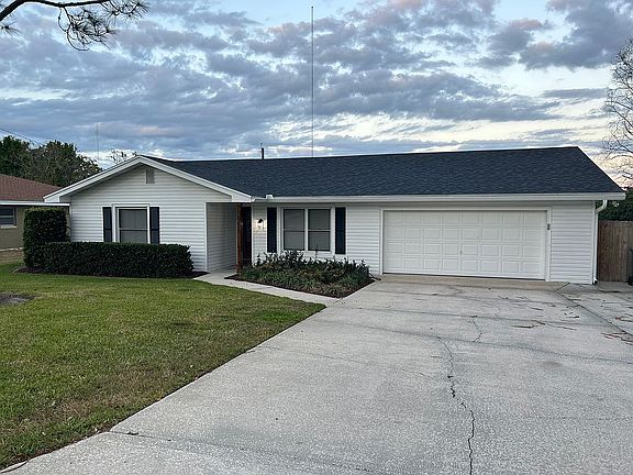 3rd image of 37 Lake Link Cir SE