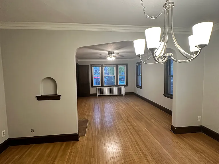 1844 Grand Ave — Photo 5