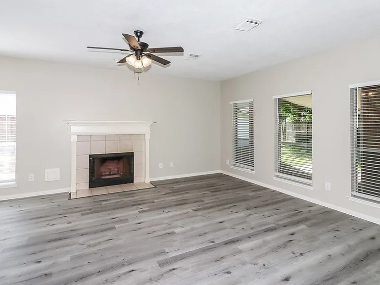 2634 Vermillion Rd — Photo 4