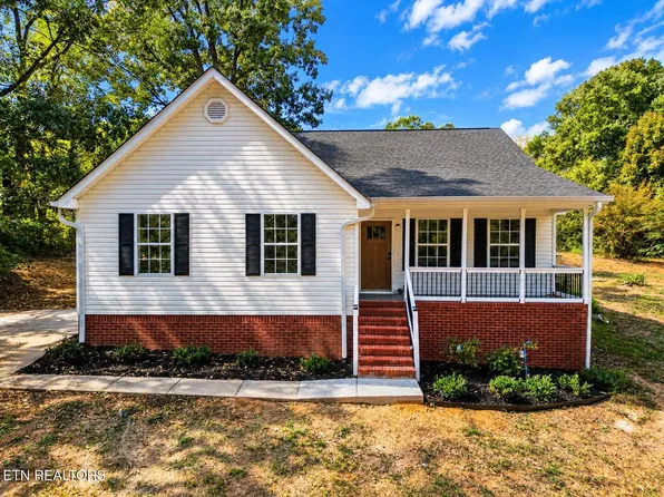 8504 Rosada Dr, Ooltewah, TN 37363