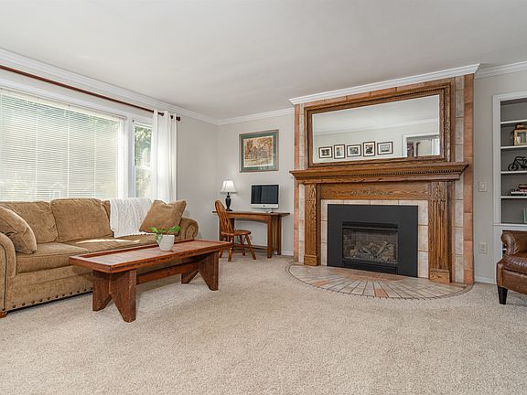5th image of 122 Heckeler Dr