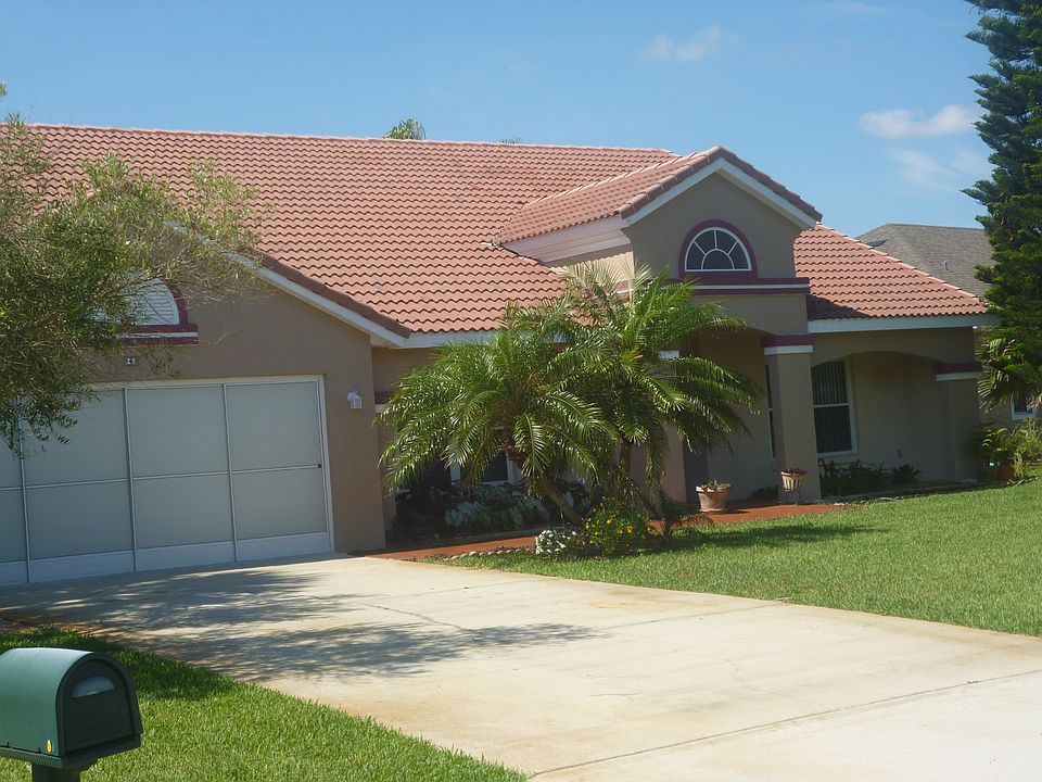 1st image of 6 Laurel Dr