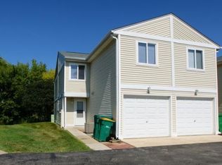 546 Meadow Green Ln, Round Lake Beach, IL