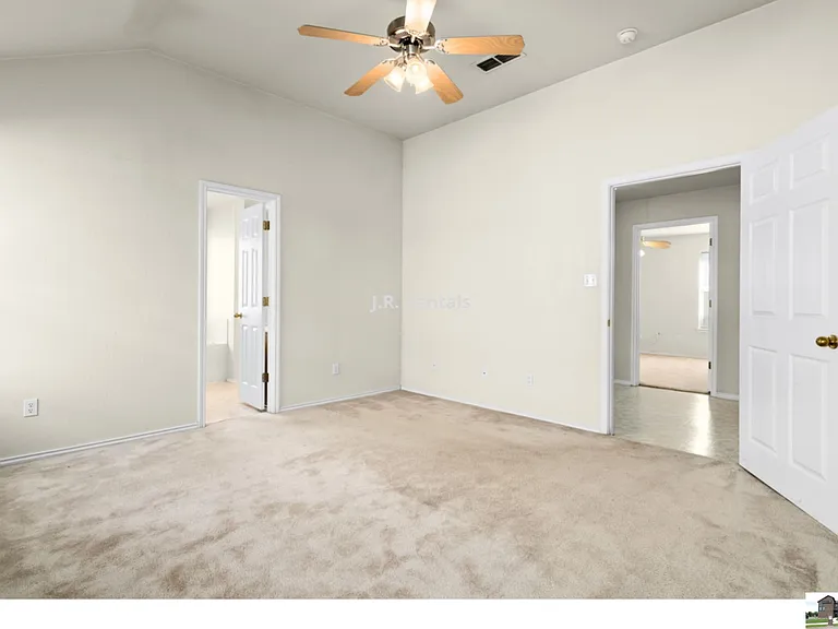 1906 Flagstaff Dr — Photo 114
