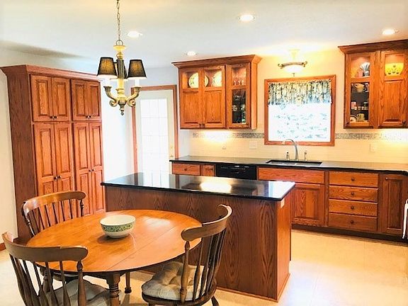 4th image of 8672 Lynmar Dr