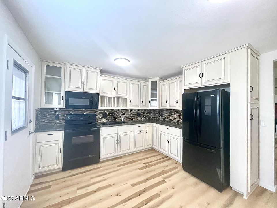 1st image of 12828 N 113TH Avenue #8