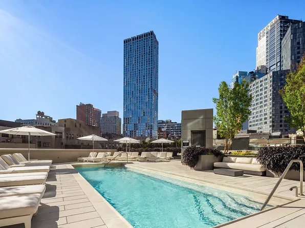 567 Fulton Street image 11 of 30