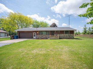 940 E Freeland Rd, Merrill, MI 48637