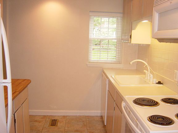 4th image of 2941 S Columbus St APT A1