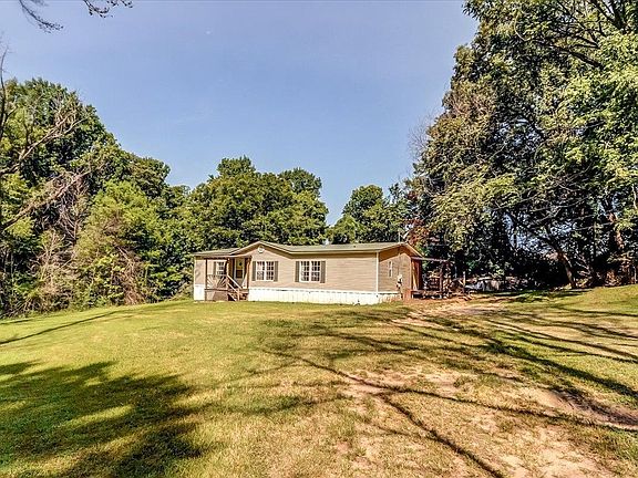 2nd image of 1123 Walnut Rd