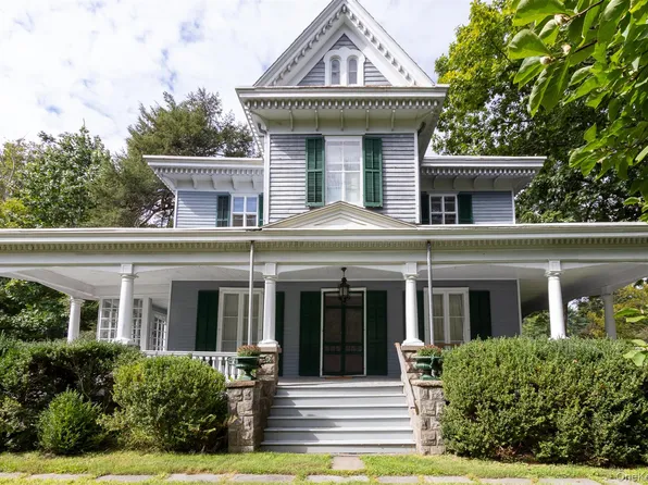6477 Montgomery Street, Rhinebeck, NY 12572