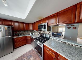 202 Yorkshire Ct, Old Bridge, NJ 08857