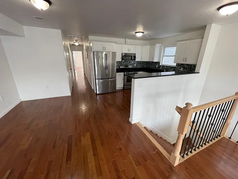 150 Sherman Ave #2 — Photo 8