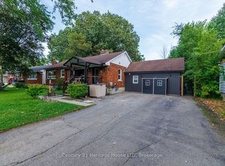6 Greenock Cir, Saint Catharines, ON L2S 1B4
