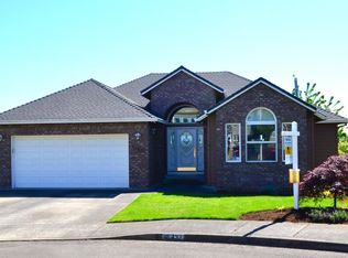 16432 SE Meadowland Ct, Portland, OR 97236