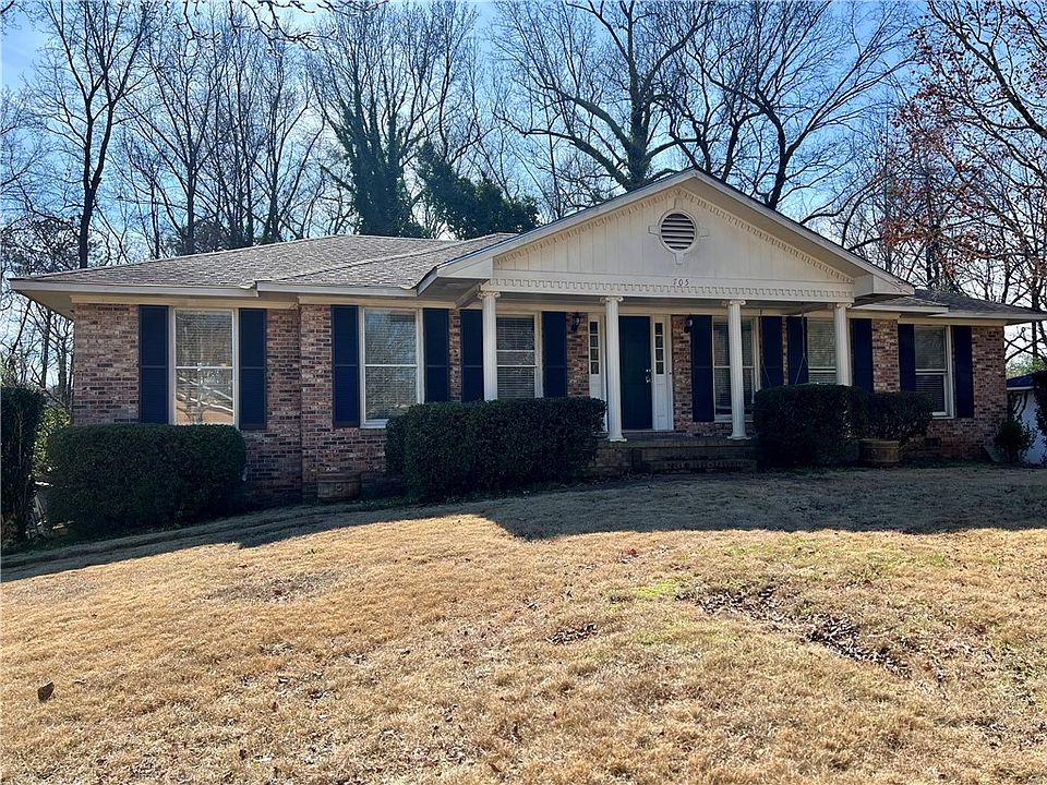 1st image of 705 N Hills Dr
