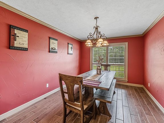5th image of 1100 Broadmoor Dr