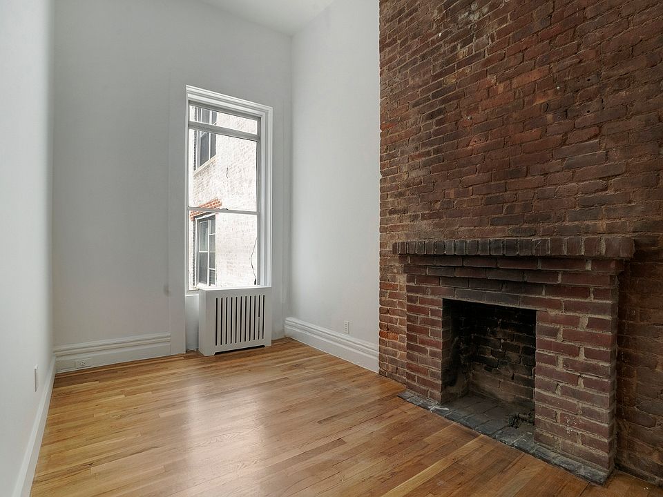 1st image of 124 W 73rd St #7