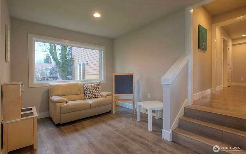 2nd image of 4238 S 164th Street