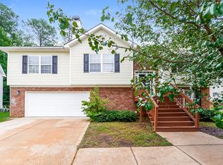 1598 Queen Elizabeth Dr, Locust Grove, GA 30248