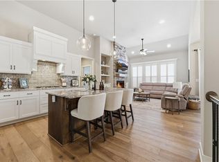 2617 SW Hook Farm Ln, Lees Summit, MO 64082