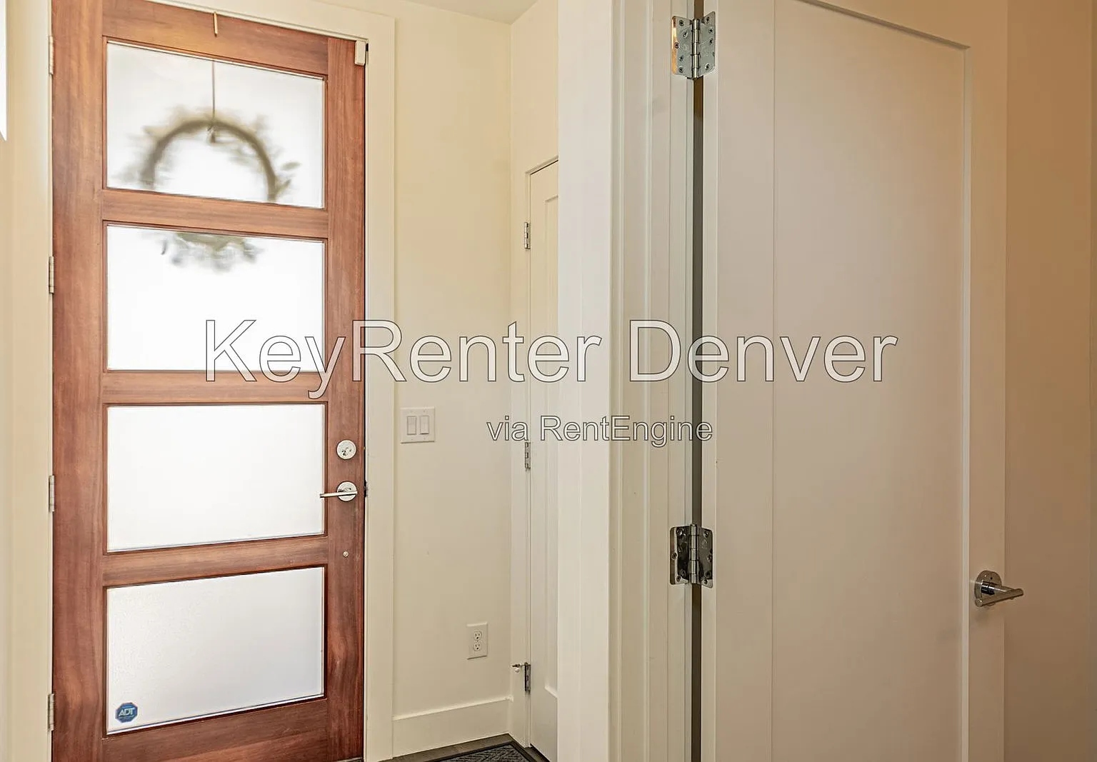 3 bed, 3.5 bath, 1807 sqft, $4,300 — Photo 4